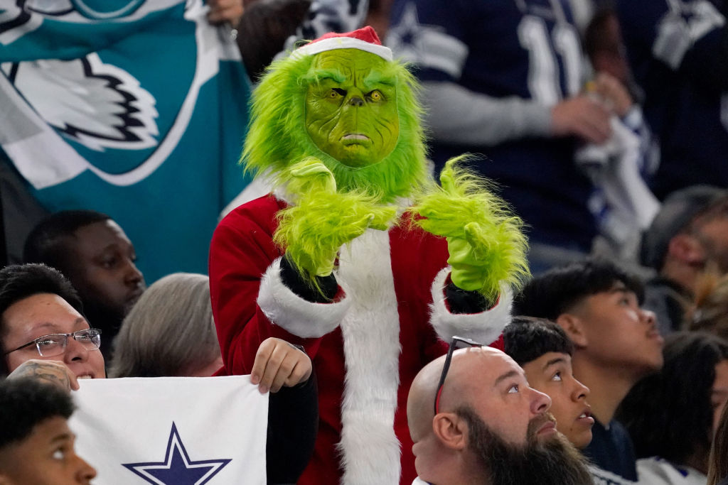 ‘Santa Is Fake. Jesus Is Real’: Texas Grinch Tells School Children