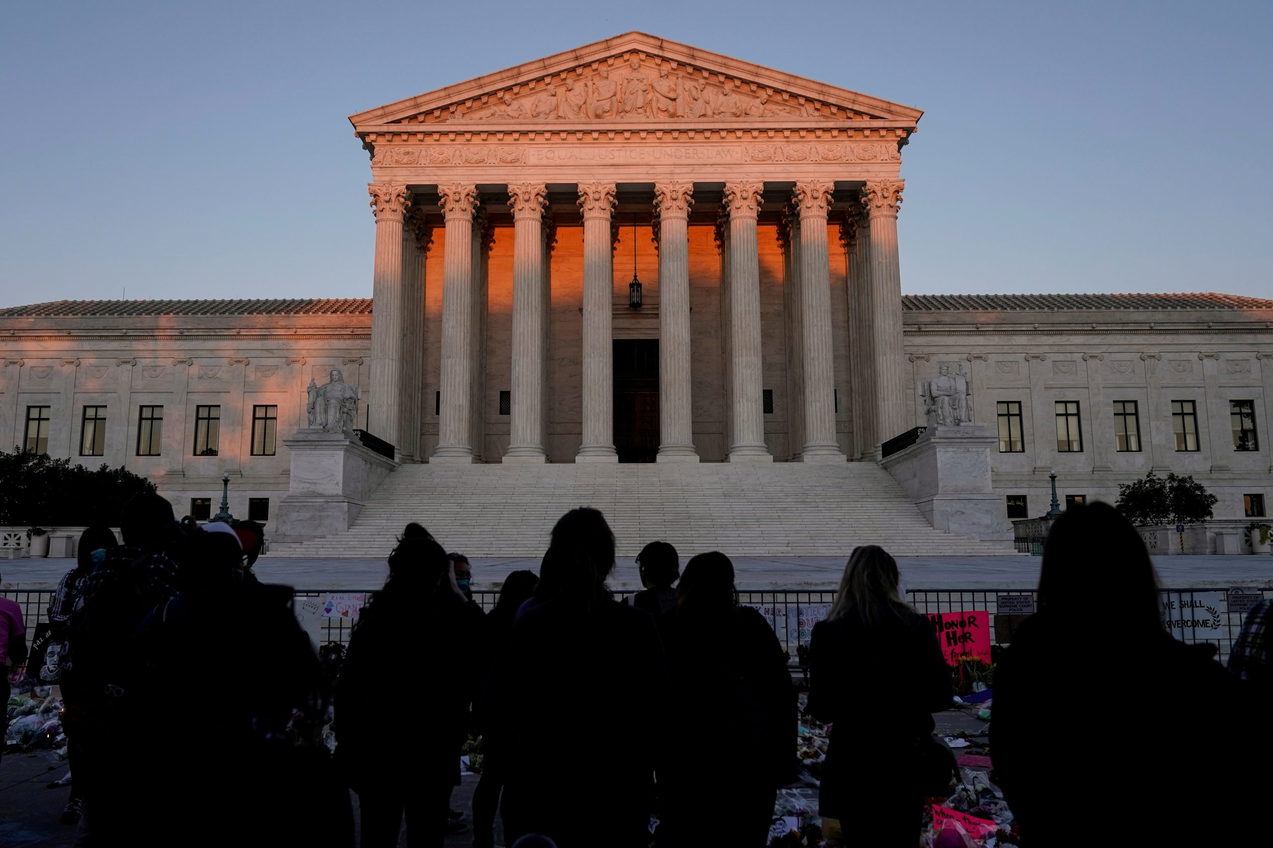 Justice Ginsburg To Be Honored at US Supreme Court, Capitol
