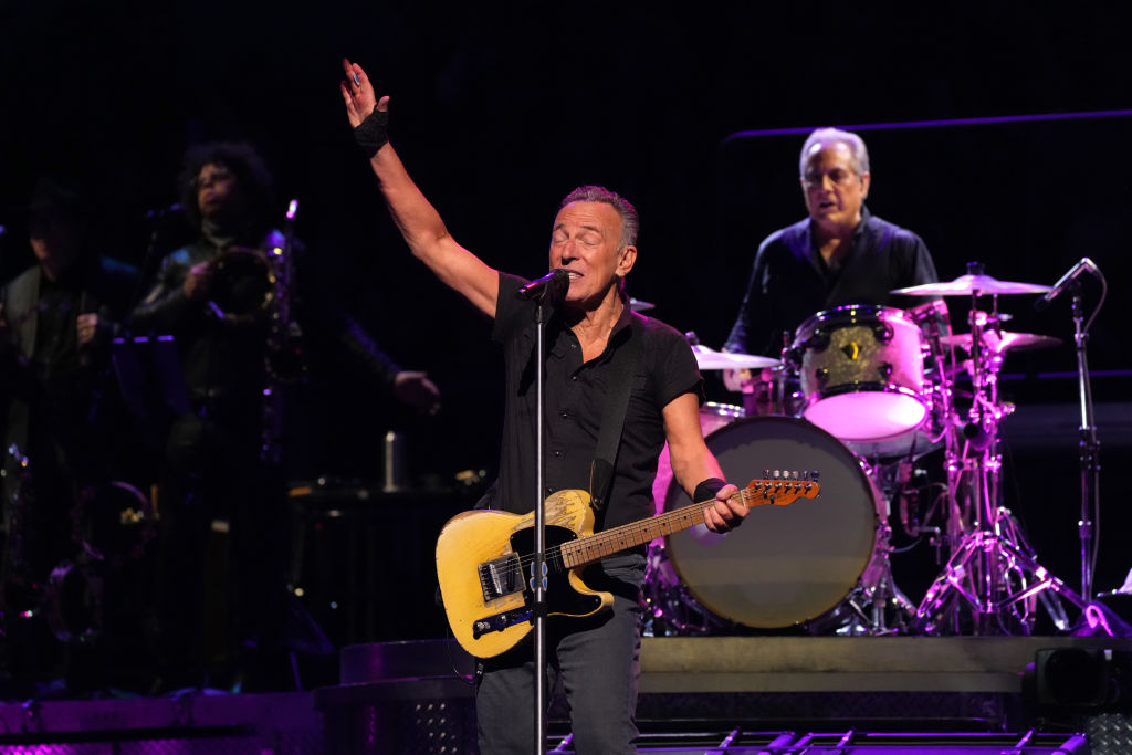 Springsteen’s Fans Feel Like They’re Being ‘Sucker Punched’ by Price of Tickets to See ‘The Boss’