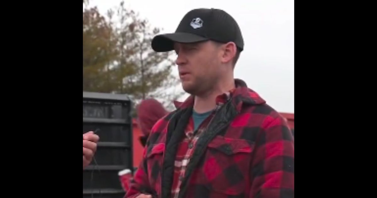 Truck Driver Destroys Entire EV Narrative in Under 2 Minutes