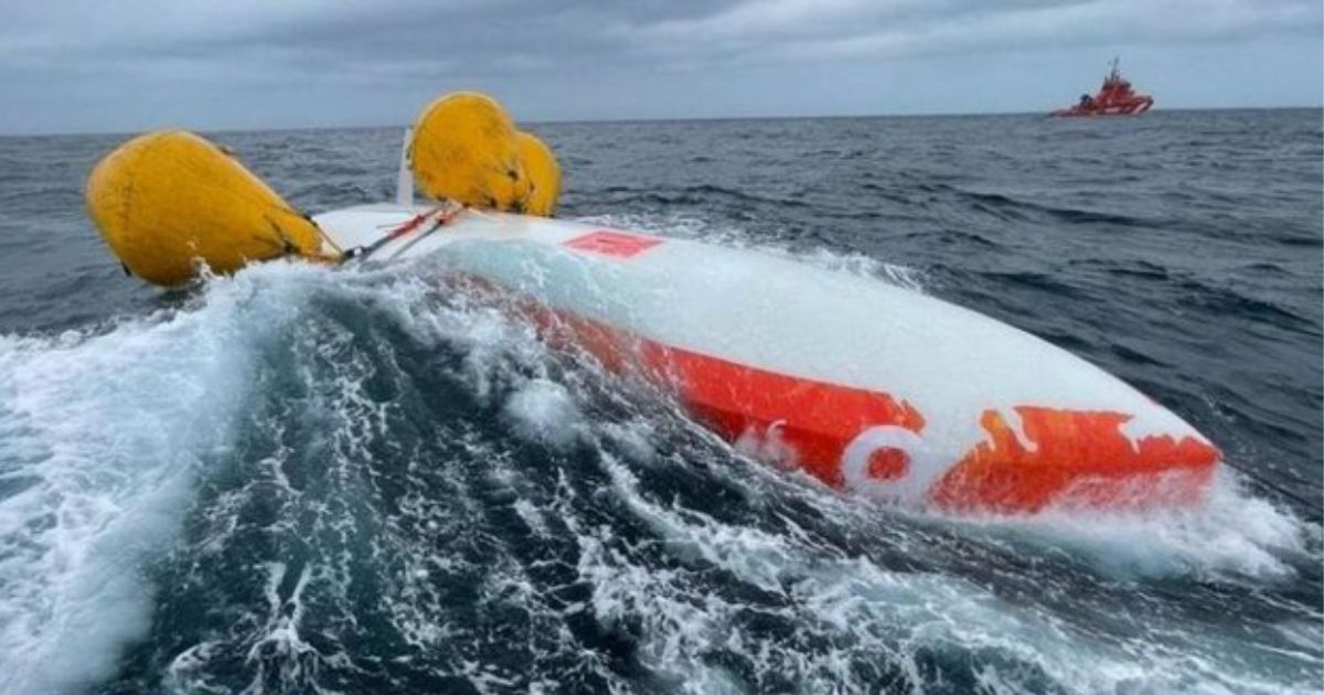 Rescue Diver Arrives at Scene of No Hope, Soon Realizes Someone's Alive but Time Is Running Out