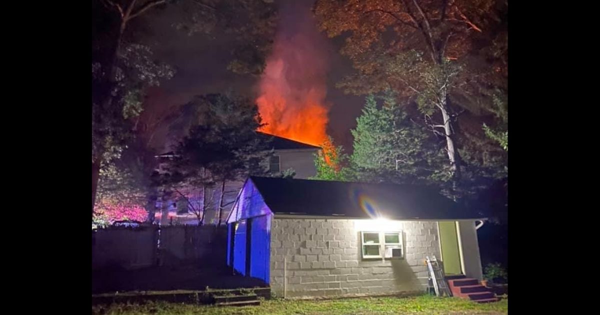 After Receiving Call About Blazing Attic Fire, Police Rescue Man Trapped Inside Smoke-Filled Bedroom