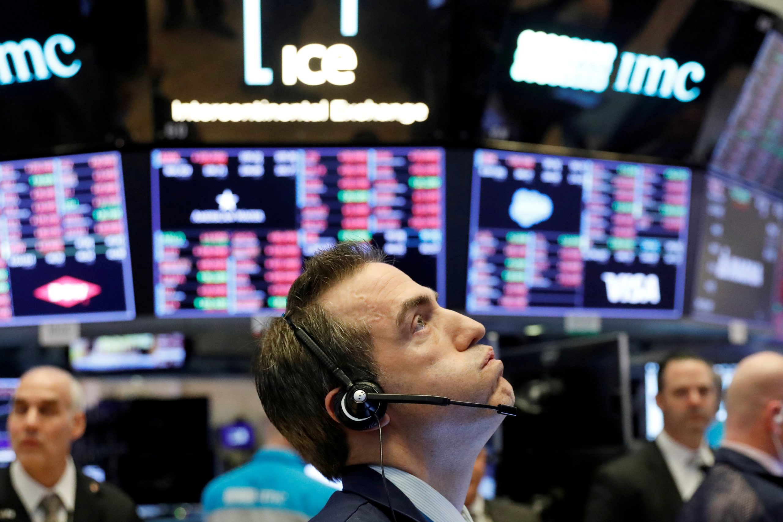 Markets Tumble as Big Fed Move Fails to Quell Virus Fears