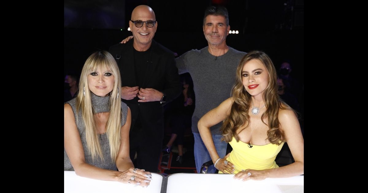 AGT Judge Howie Mandel Rushed to Hospital After Fainting at Coffee Shop: Report
