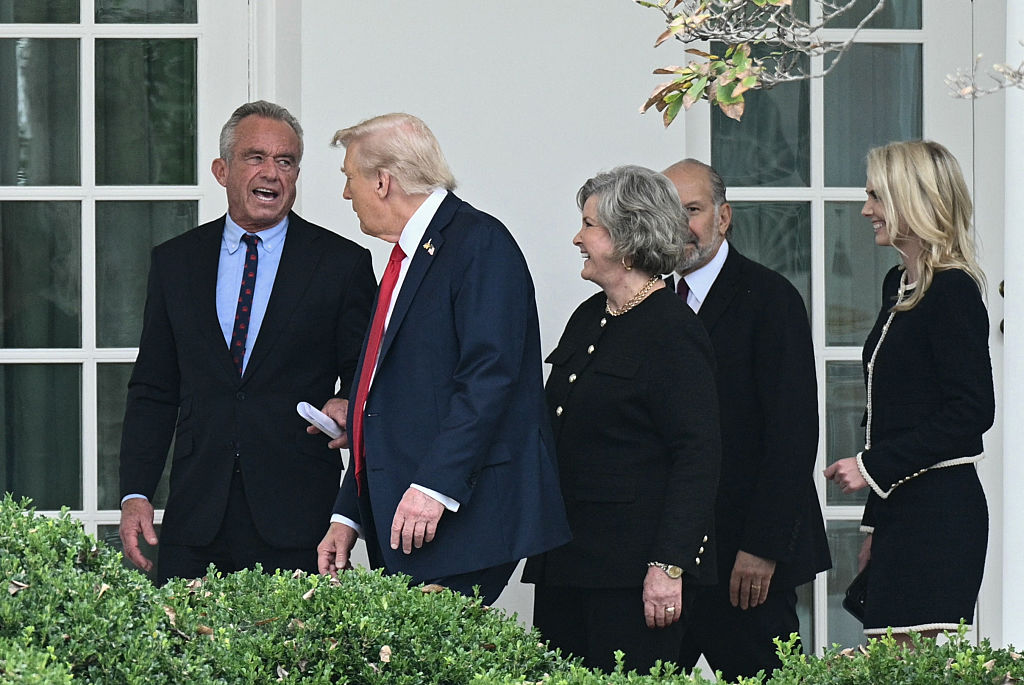 Trump Defends Susie Wiles, Praises Chief of Staff Amid Vanity Fair Controversy