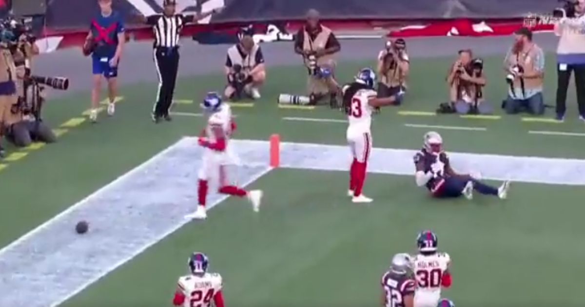 'It's Gonna Be a Long Season': NFL Fans Fretting After 'Joke' Penalty Call in Week 1 of Preseason