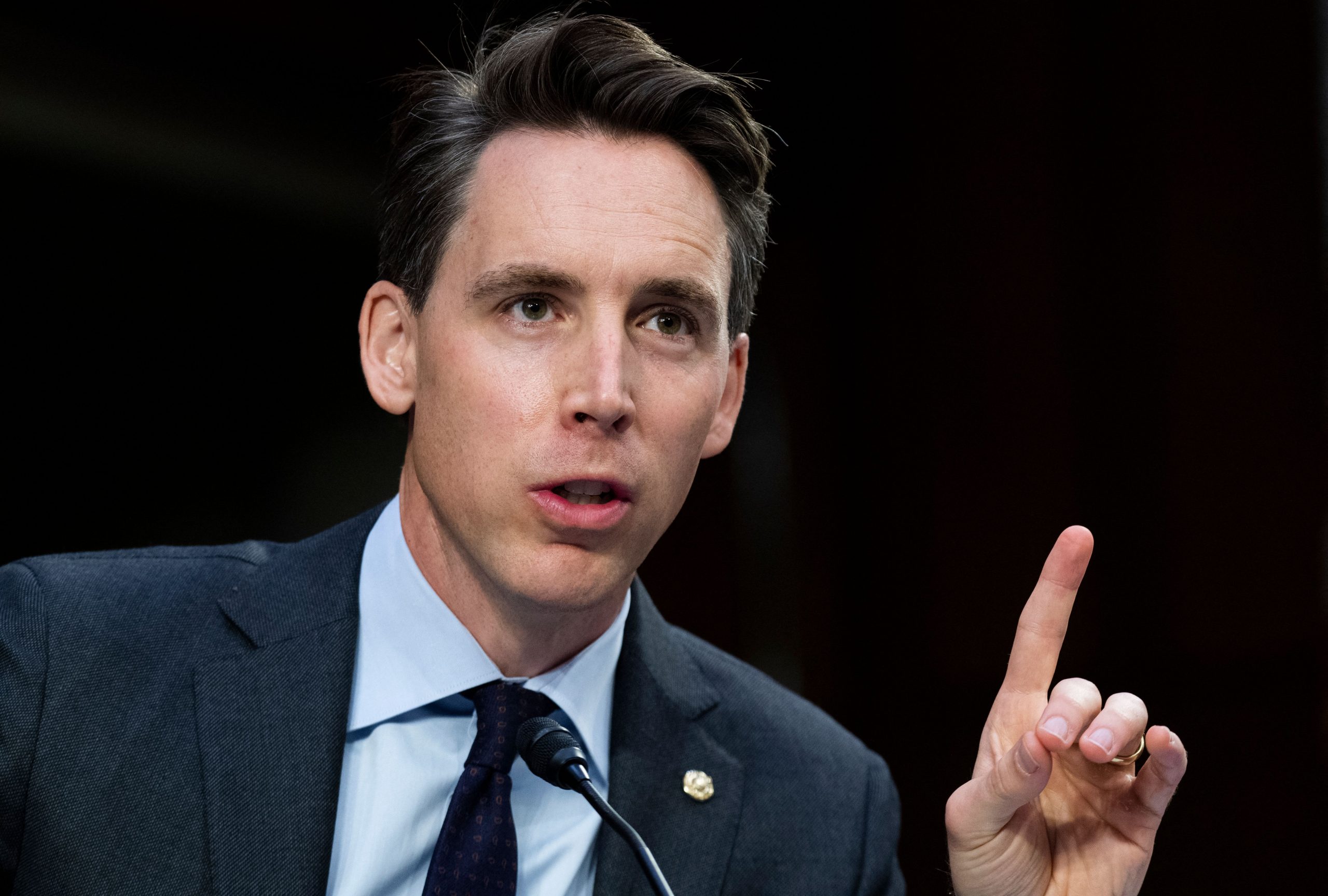 Sen. Hawley Calls Out AG Garland on Loudoun County Rape Allegation, Then Calls on Him To Resign