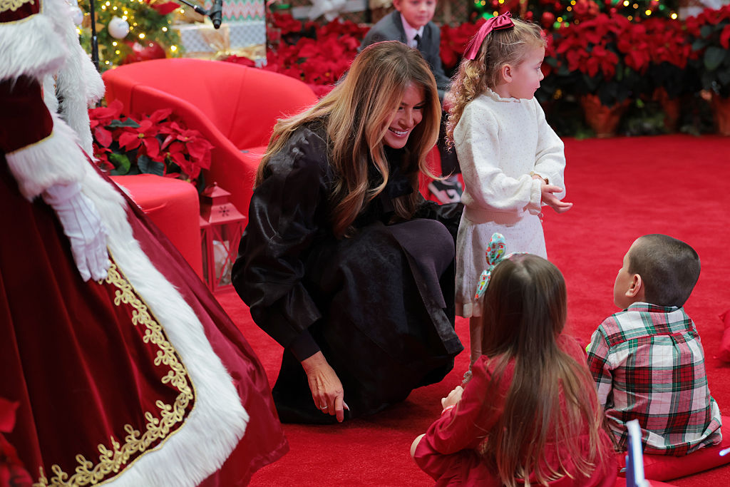 First Lady Visits Children’s Hospital to Spread Holiday Cheer