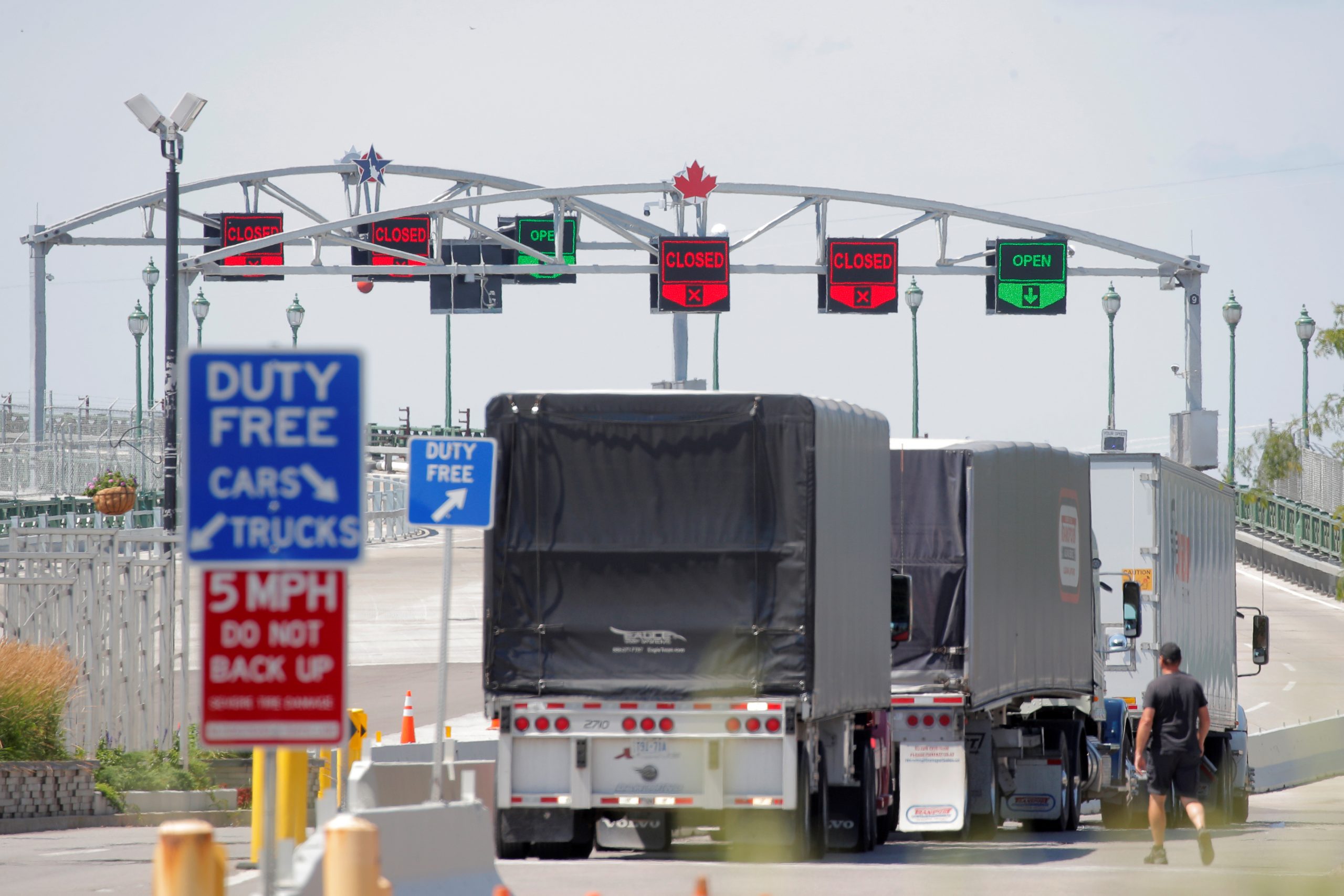 Leaky Border: Tourists and Quarantine Cheats Threaten Canada Amid US COVID-19 Surge