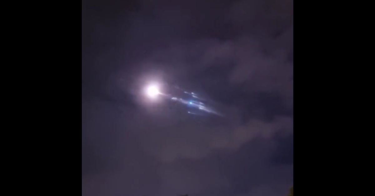 Watch as Deadly Debris from Chinese Rocket Raining Through Clouds Like Hellfire