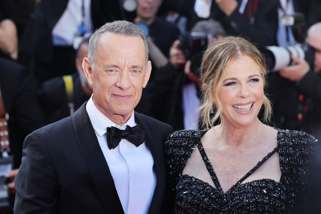 Tom Hanks’ Wife Issues Explanation After Cameras Appear to Show Actor Berating Red Carpet Worker