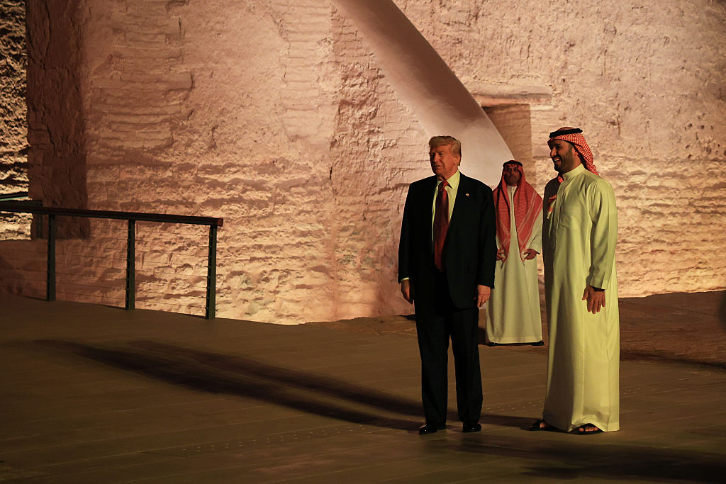 Trump Eyes Investments During Middle East Visit