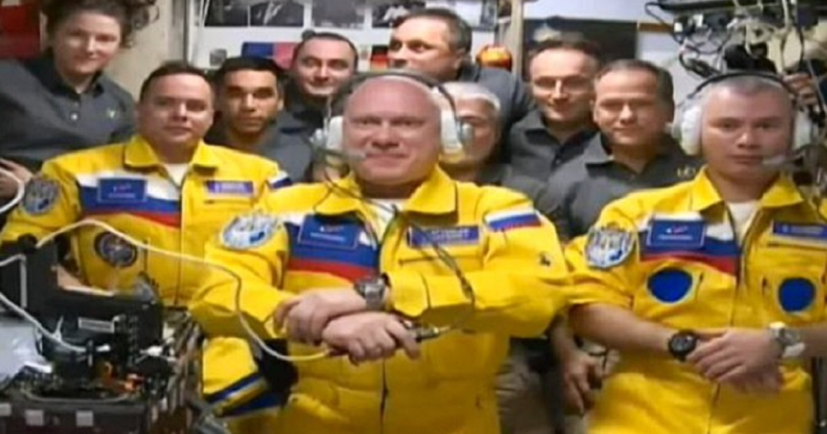 Fact Check: Russian Cosmonauts' 'Ukrainian-Themed' Suits Were Manufactured Months Before Conflict