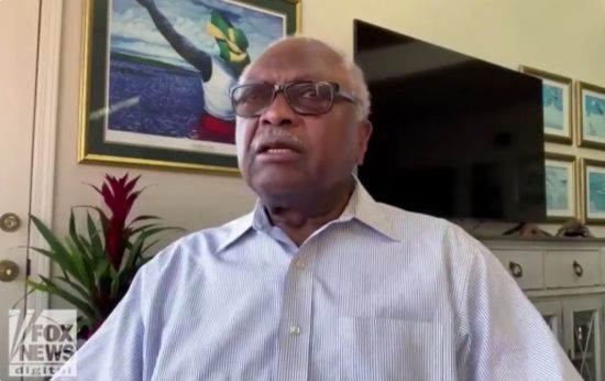 Clyburn Claims US Is ‘On Track to Repeat What Happened’ in 1930s Germany