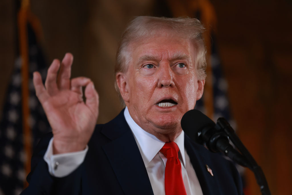 Trump to Sue DOJ for $100 Million Over Raid at Mar-a-Lago