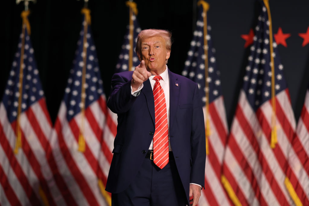 Trump Expands Lead Over Biden in New Poll as Women, Blacks, Hispanics Jump off Sinking Ship