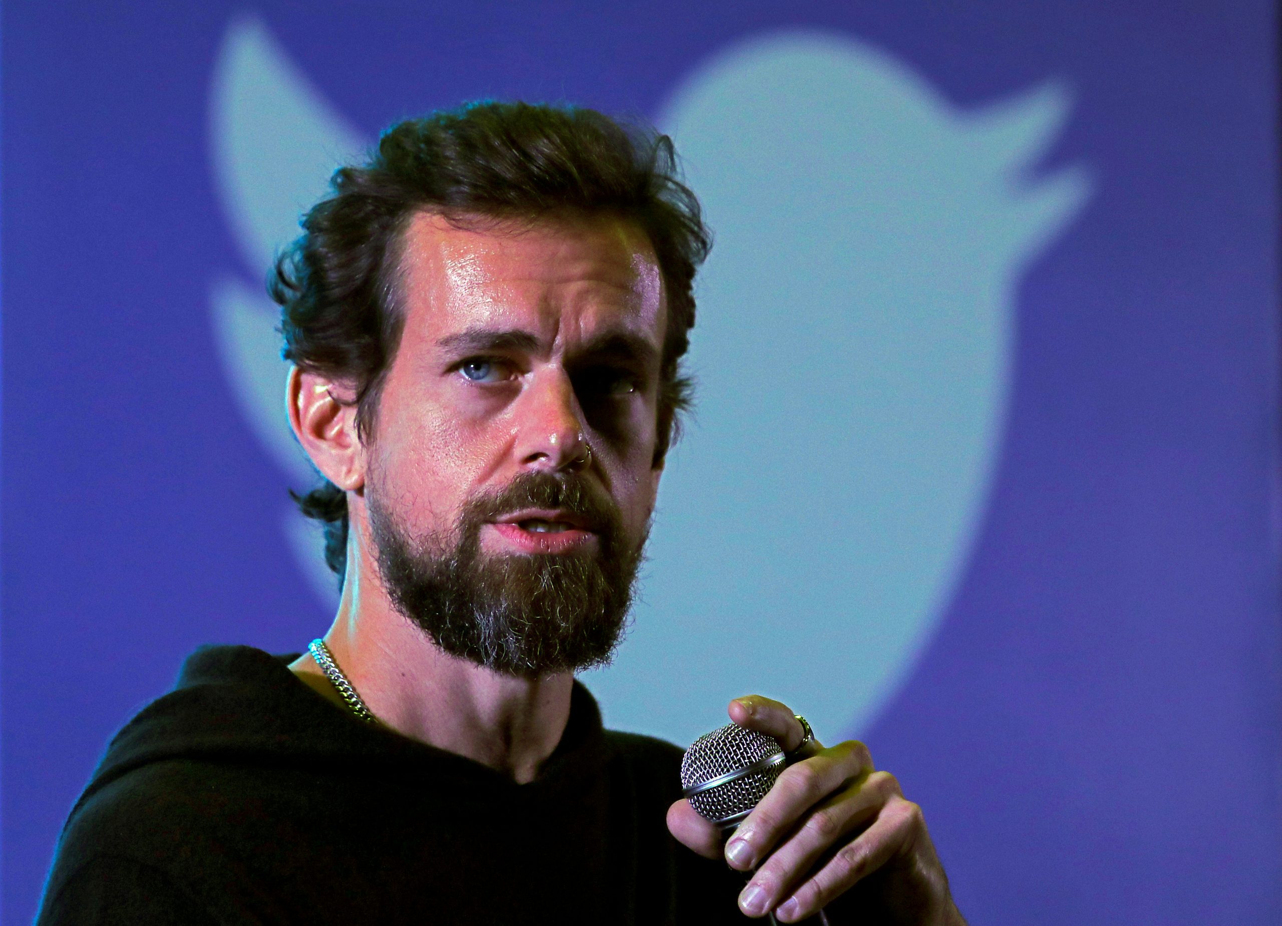 Twitter Founder Wants To ‘Splinter’ All Gov’t Intel Agencies, Attaches Haunting Pic With Plea