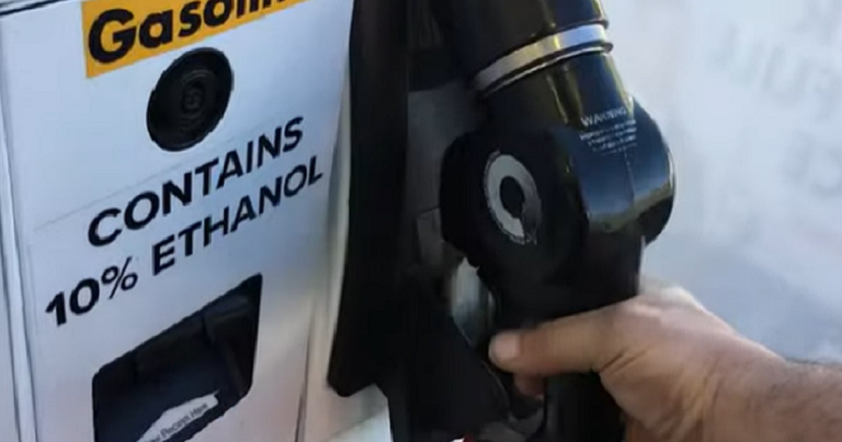 Major Newspaper Posts How-To Video After Nanny State Oregon Lifts Ban on Drivers Pumping Own Gas