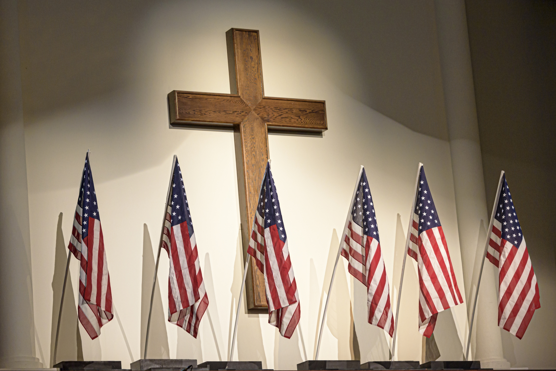 Pastor Urges Americans to Trust in God