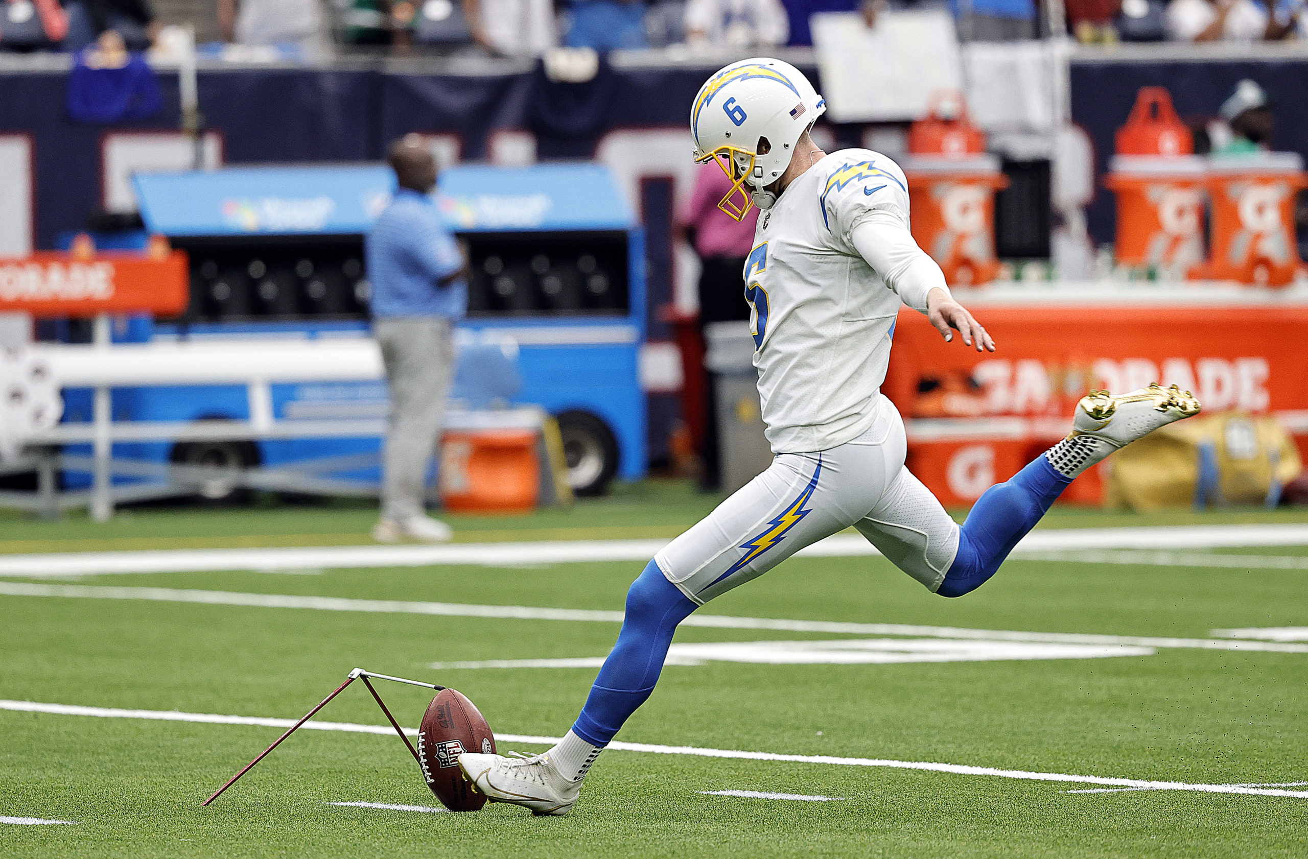 NFL Kicker Shares Message of Faith After Win: ‘So Much to Be Thankful for Apart From Football’