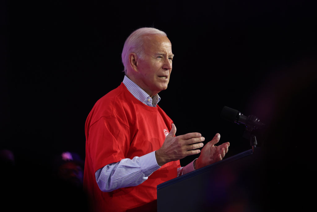 Can Biden Even Dress Himself? Video Shows Supporter Helping Him Put Shirt On