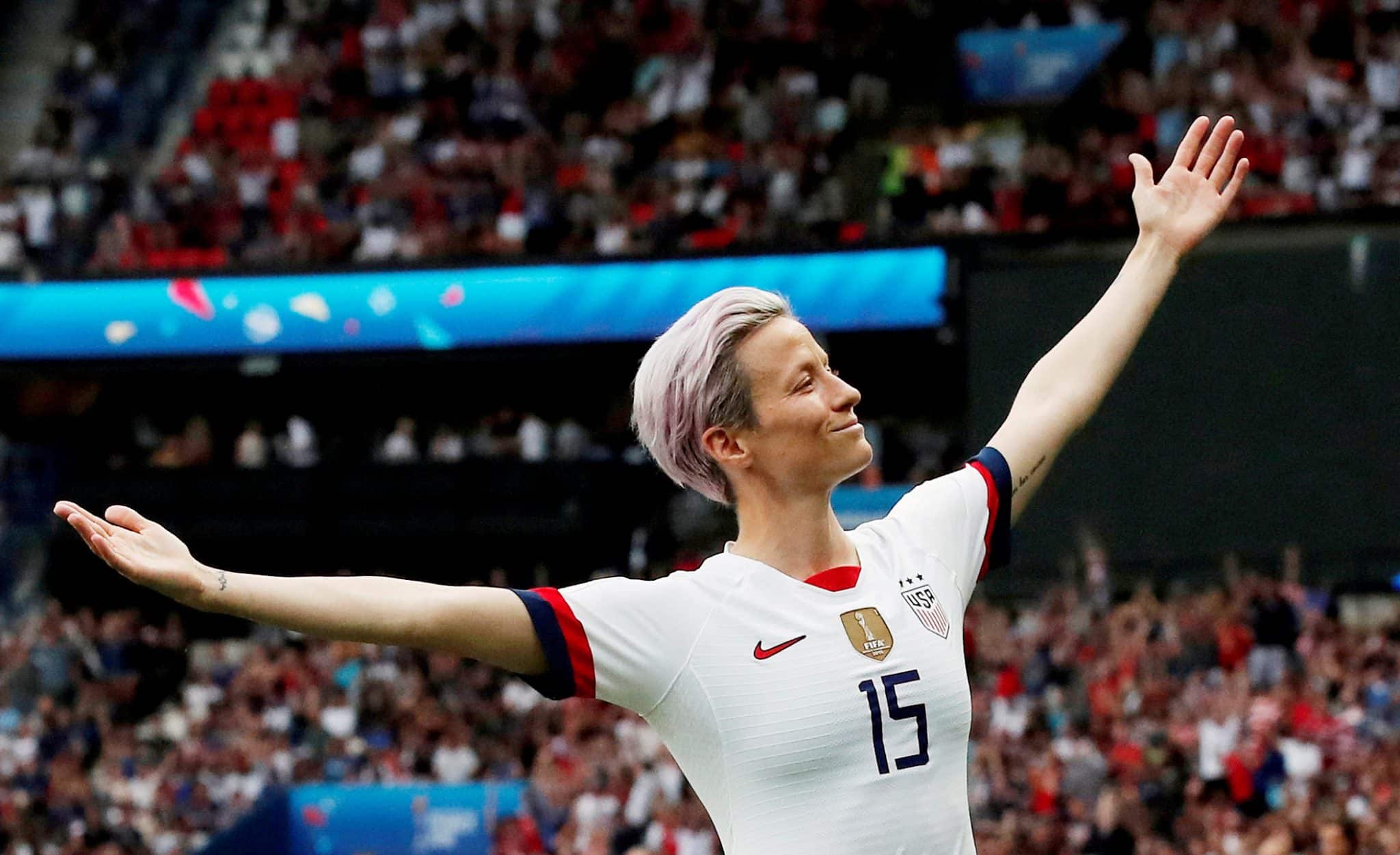 Embarrassing: Rapinoe Played Her Own ‘Entrance Music’ on Portable Speaker at Final Game