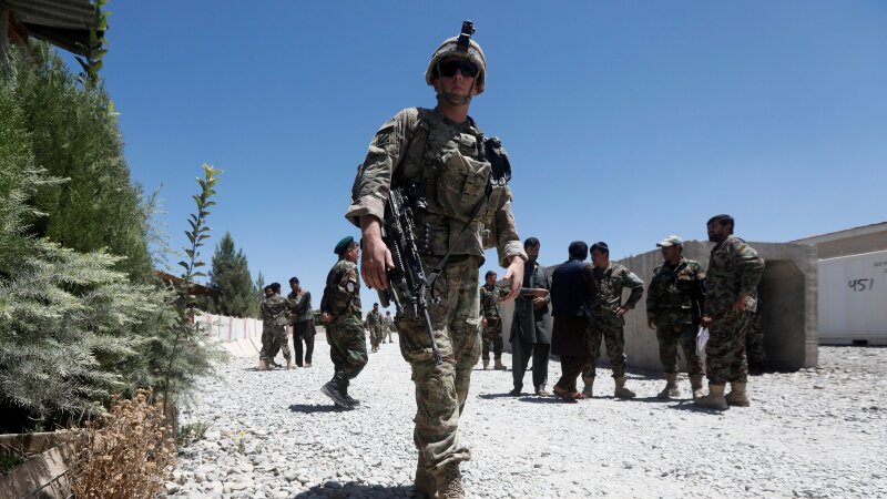 Afghan Commander Says US Abandoned Main Air Base in Dead of Night As Withdrawal Continues