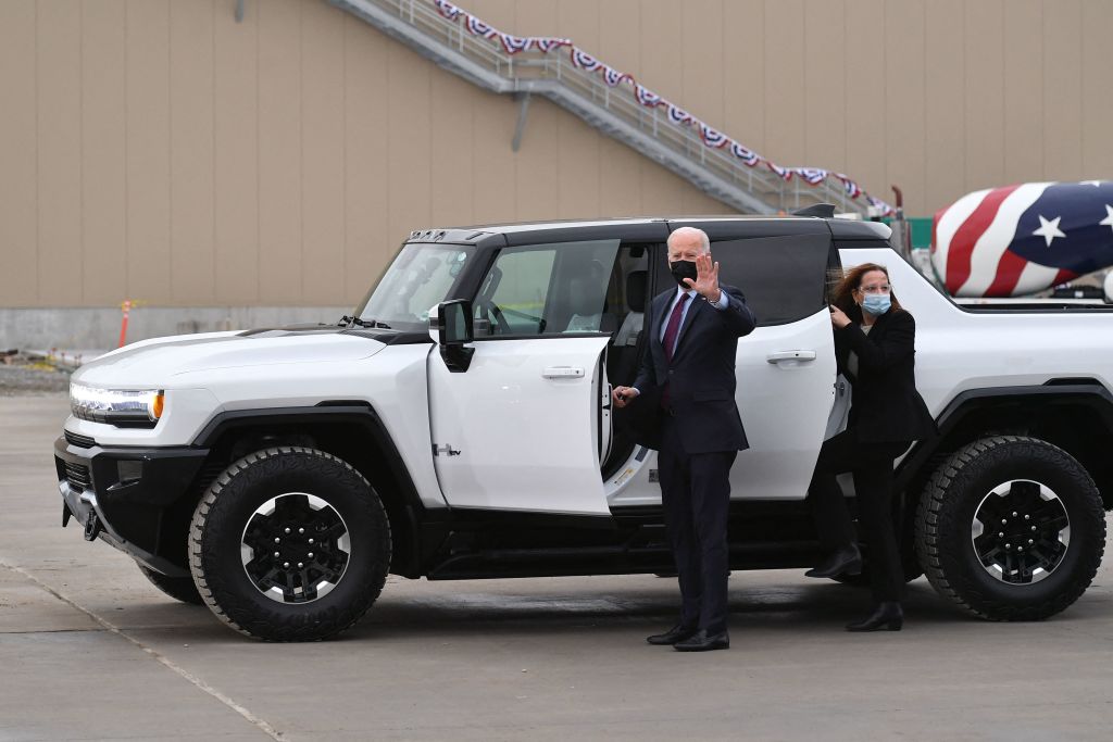 Electric Hummers Are Selling for More Than $100,000 Over List Price as Wait List Tops 77,000