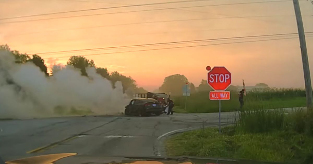 Officers in Illinois Save Driver and Passenger from Burning Car: 'Things Could Have Gone Much Worse'