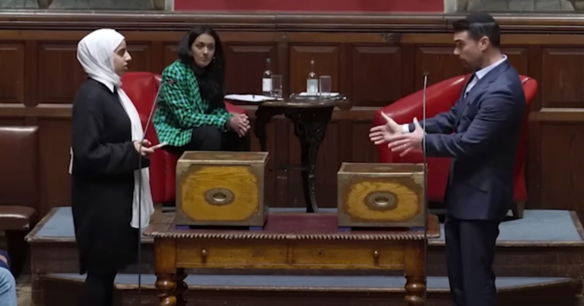 Watch: Ben Shapiro Systematically Schools Oxford Students During Israeli-Palestinian Debate