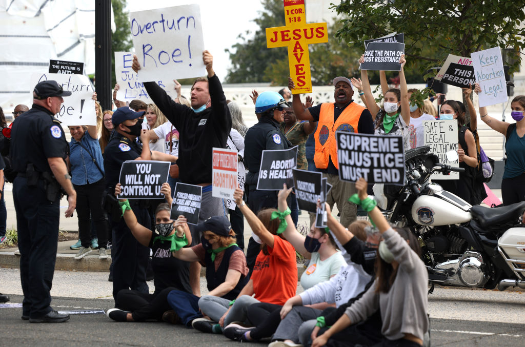 Texas Abortion Law Reinstated in Major Blow to Pro-Abortion Forces