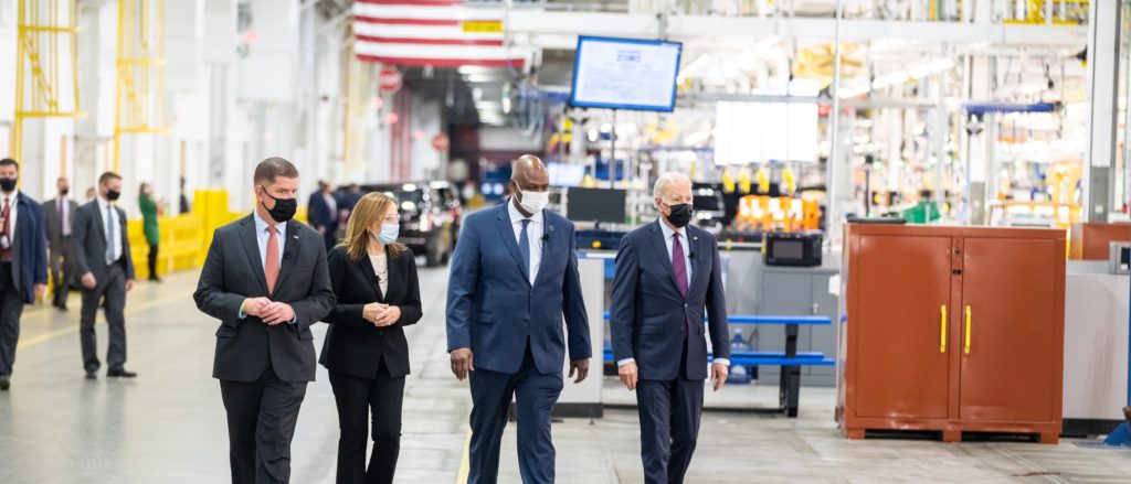 Biden Admin Cooks Up New Rules For Employers To Address Heat As Workplace Hazard