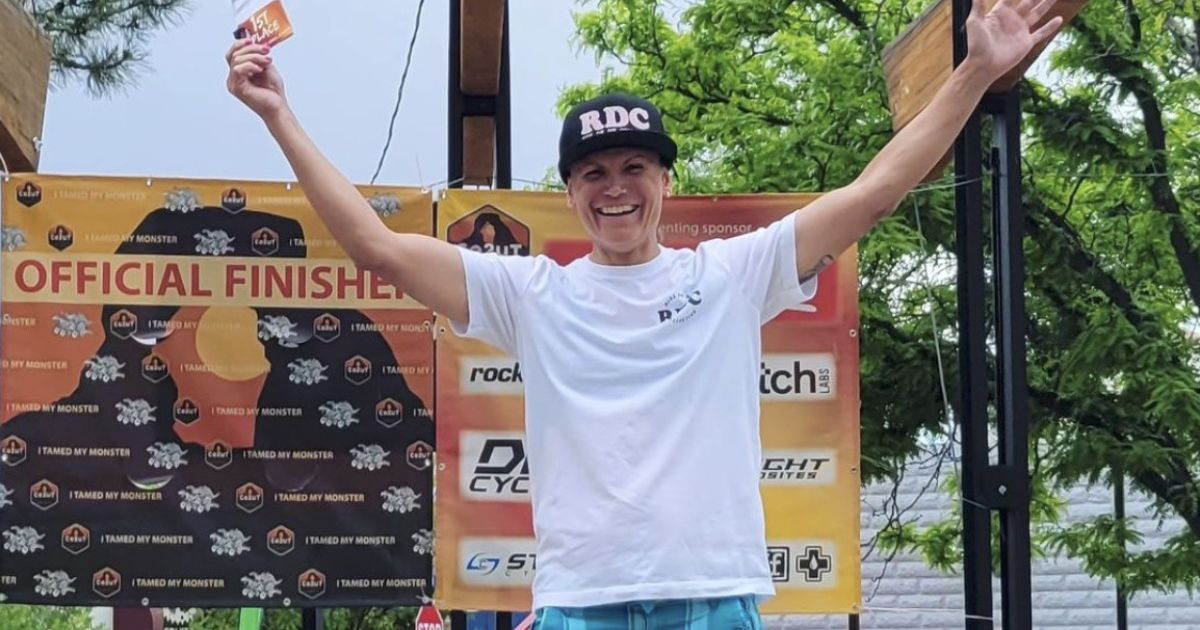 Man Who Won Women’s Cycling Race Takes the Winner’s Podium – Now Look at What’s Around Him