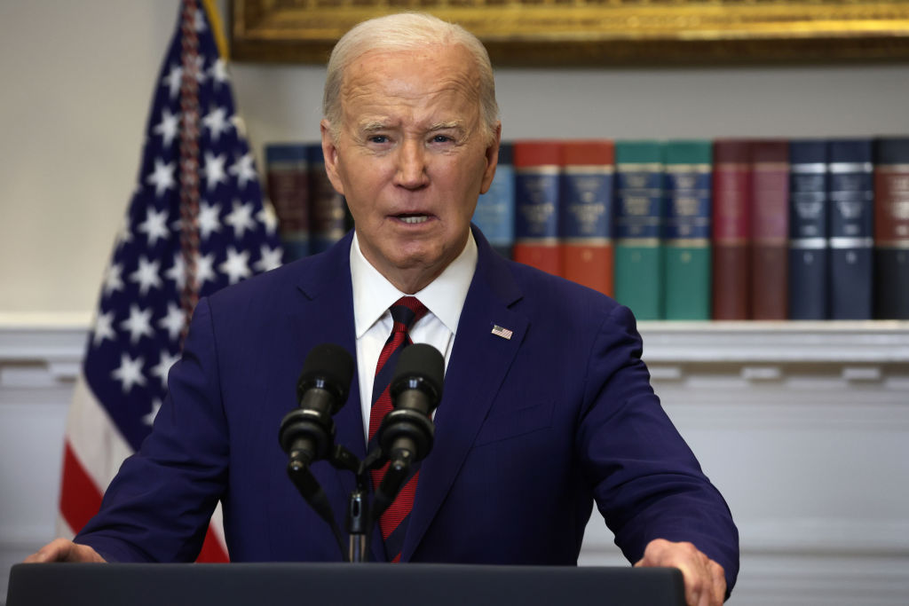Biden Vows the Gov’t Will Pay ‘The Entire Cost’ to Rebuild Bridge That Collapsed After Being Hit by Cargo Ship
