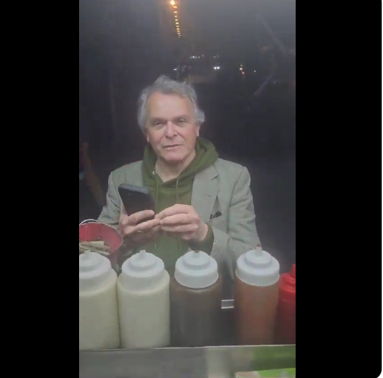 New York Lobbying Firm Cuts Ties With Former Obama Adviser Who Harassed Halal Cart Vendor