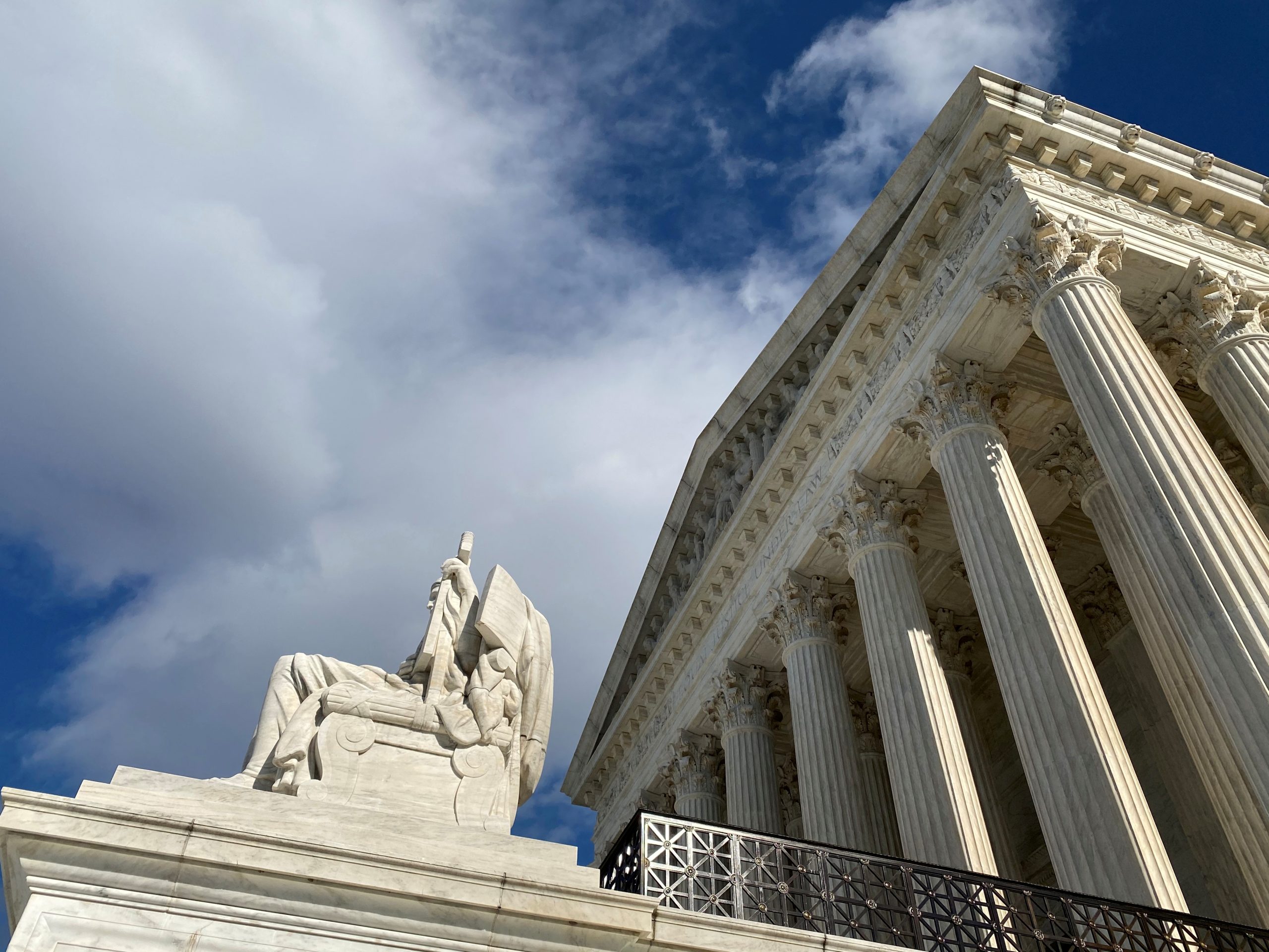 U.S. Supreme Court Allows Trump’s ‘Public Charge’ Immigration Curb