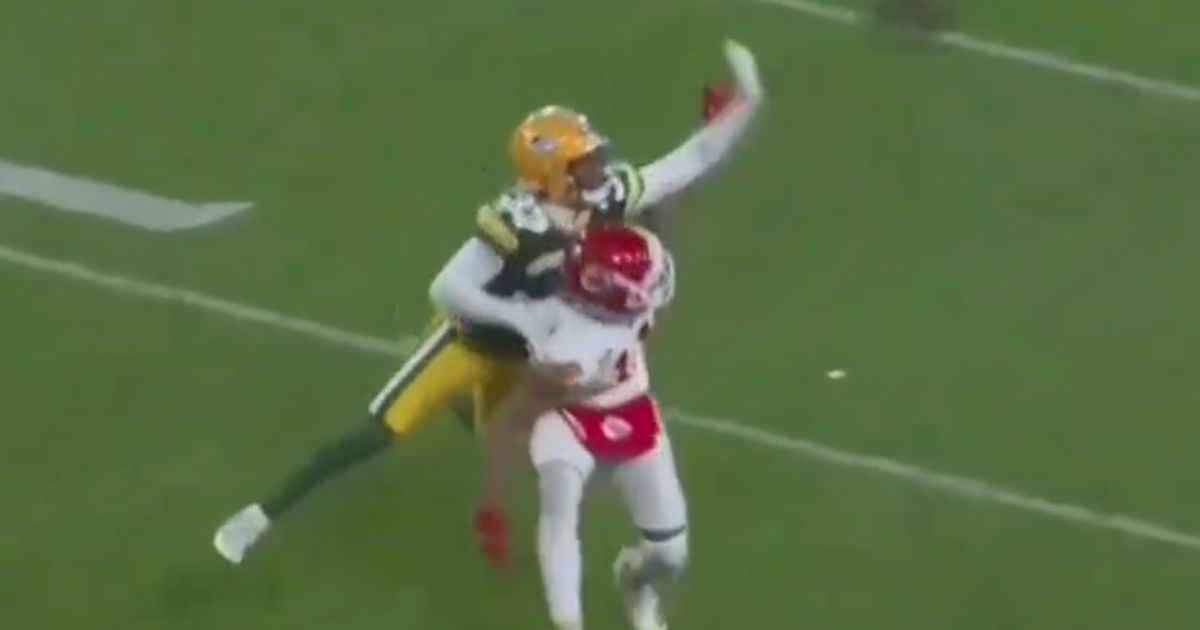 NFL Refs on the Hot Seat After Back-to-Back Weeks of Badly Missed Calls – Is It 3 Weeks Now?