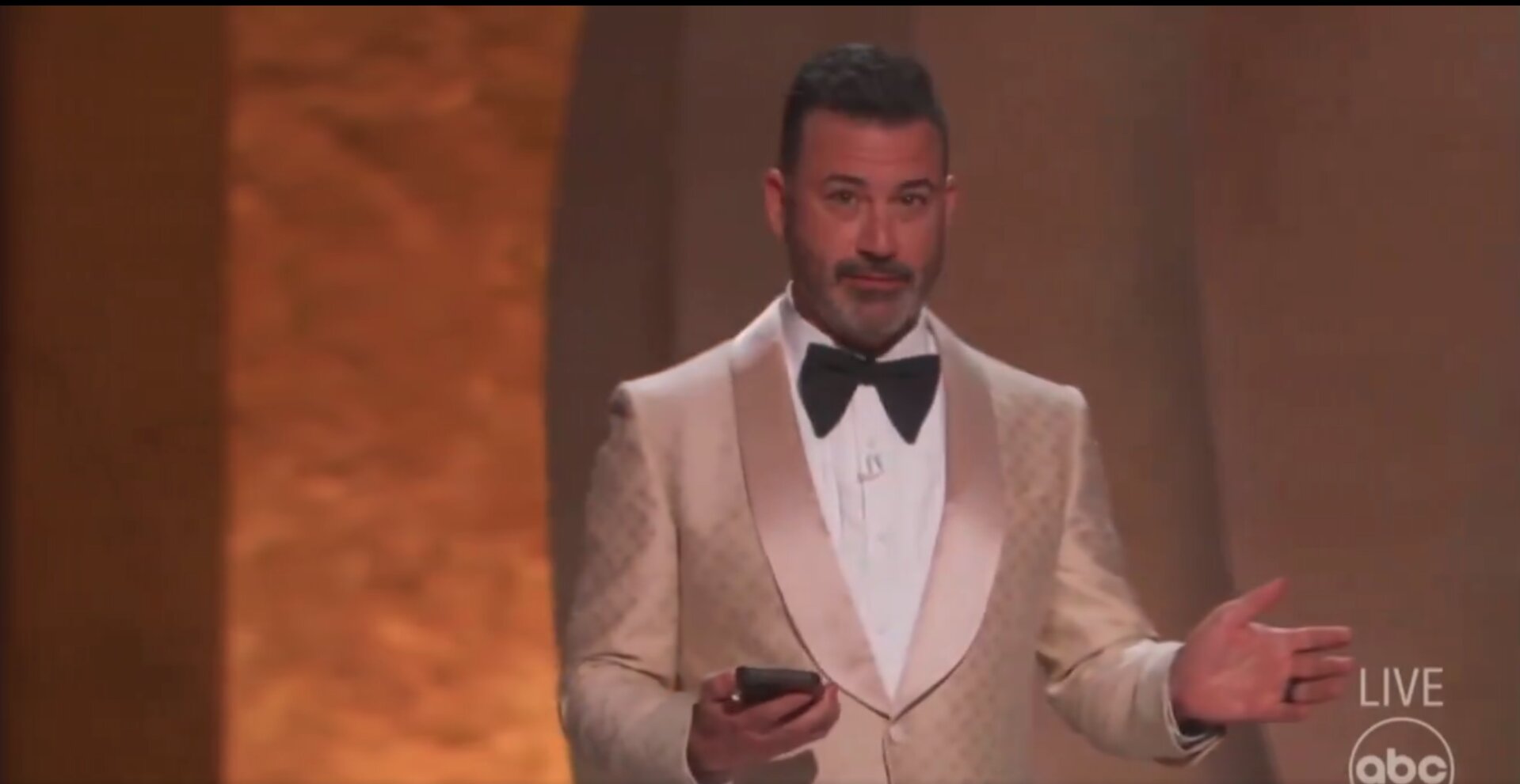 Jimmy Kimmel Reads Trump’s Brutal ‘Review’ of His Performance While Hosting the Oscars