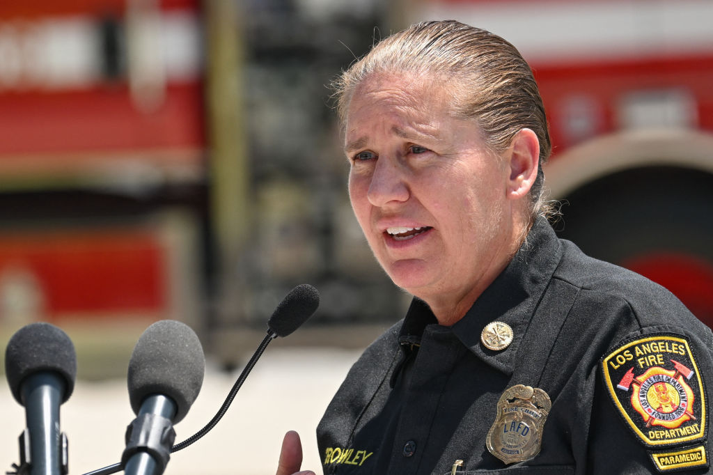 Los Angeles Mayor Removes Fire Chief After Wildfires Devastate City
