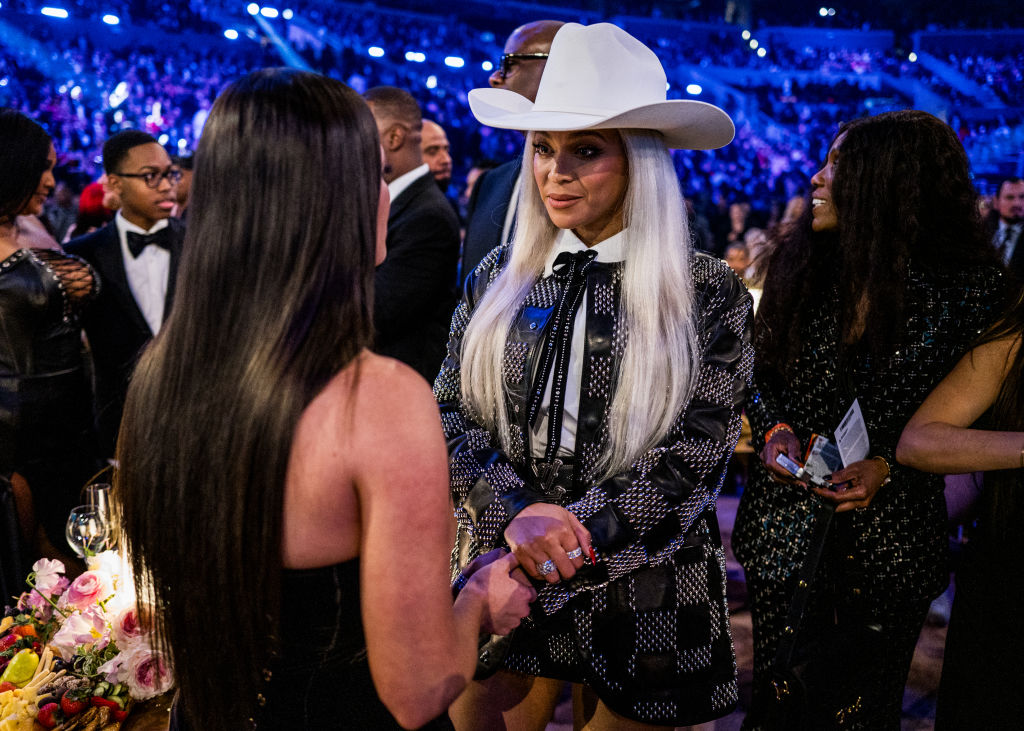 Beyoncé Hits No. 1 on Billboard’s Hot Country Songs Chart