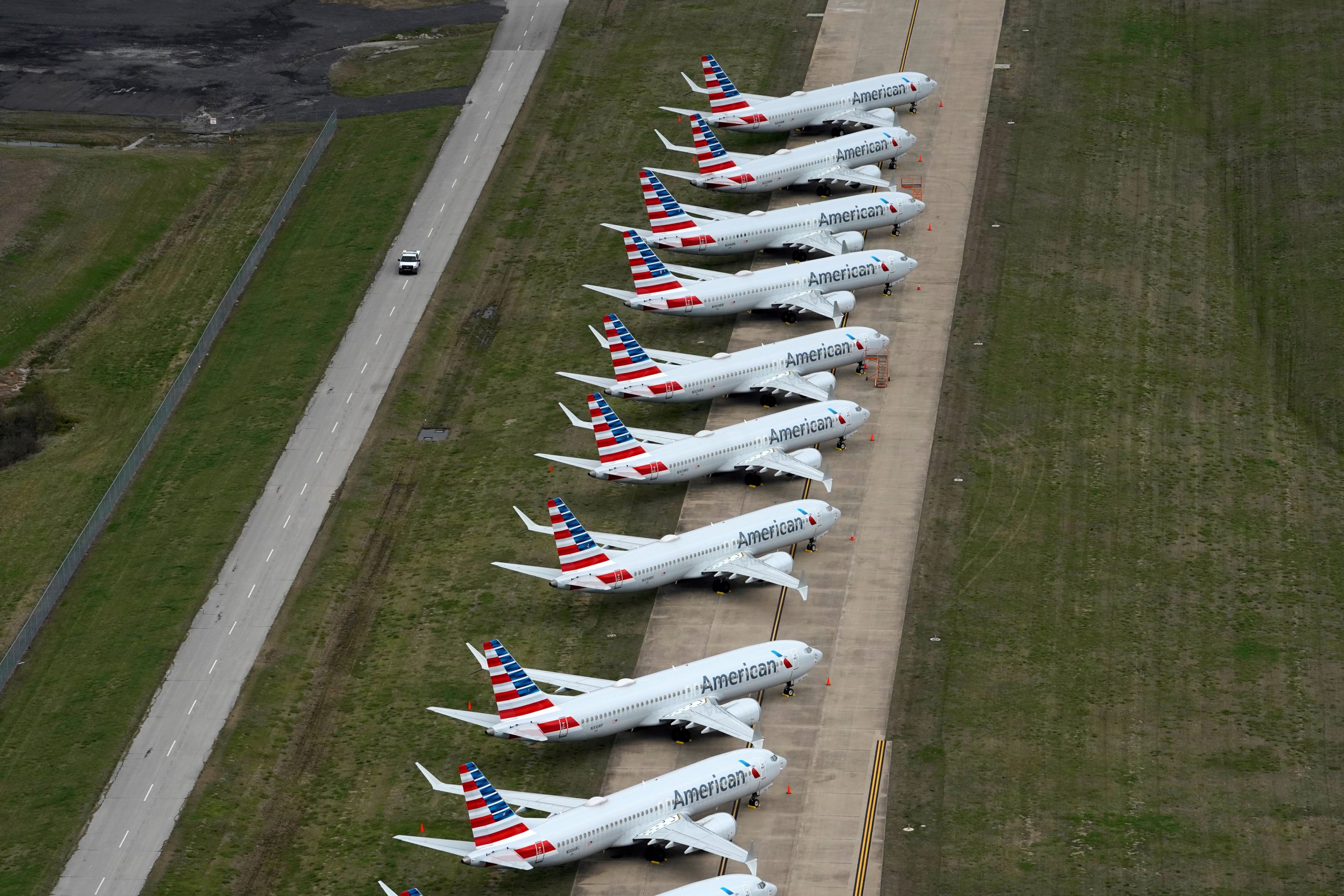 American Airlines Sending 25,000 Furlough Notices, Says Demand Slowing Again
