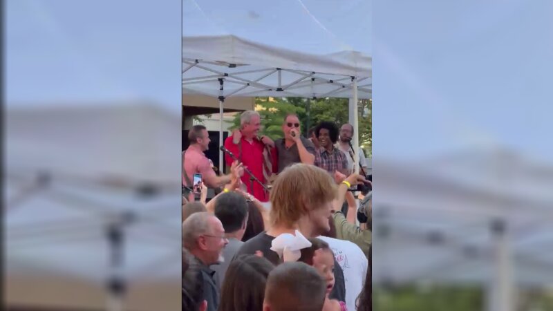 Dem Governor Mercilessly Booed When Singer Invites Him on Stage