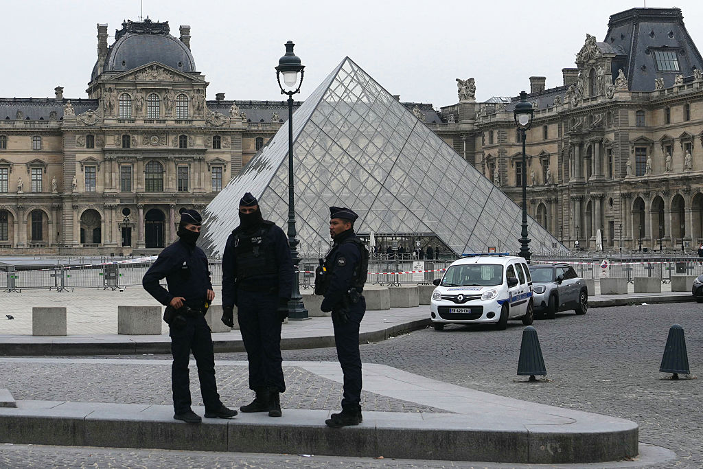 Expert: Louvre Heist Could Trigger Worldwide Security Shake-Up
