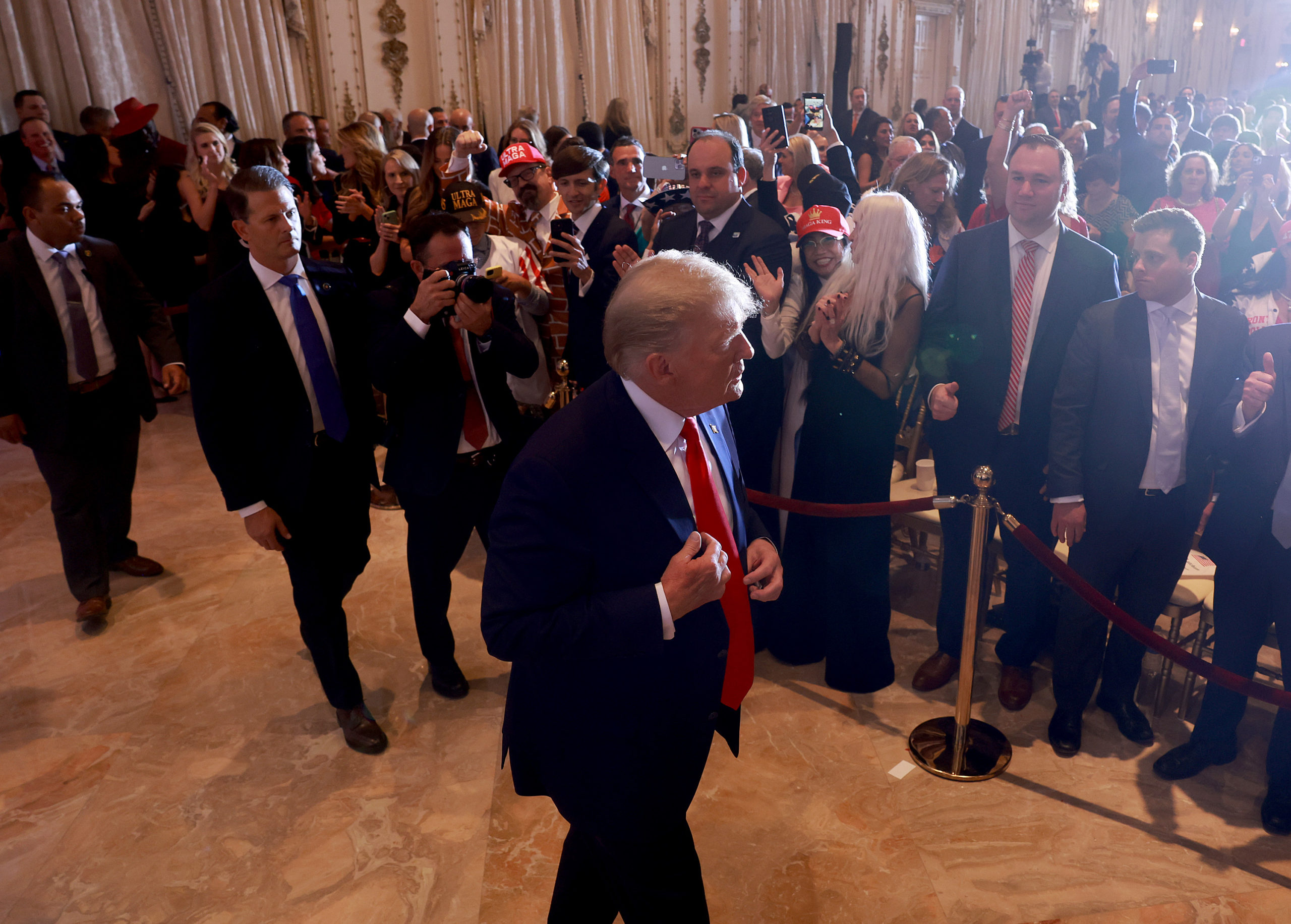 Top Senate Dem: ‘Trump Was Right’ About TikTok