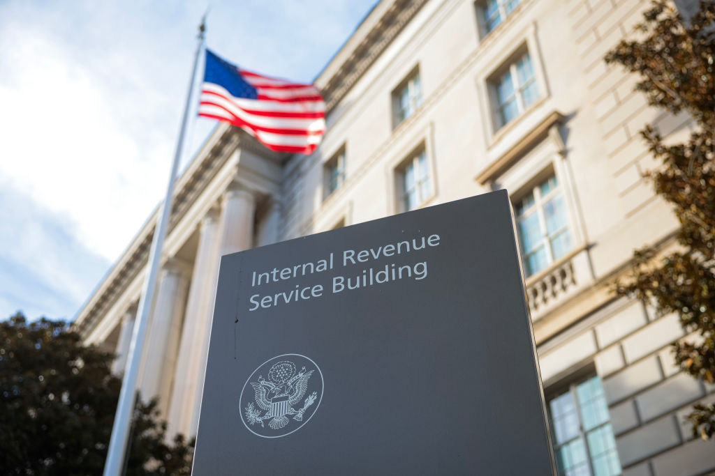 IRS Workers Accept Trump’s Federal Buyout Proposal