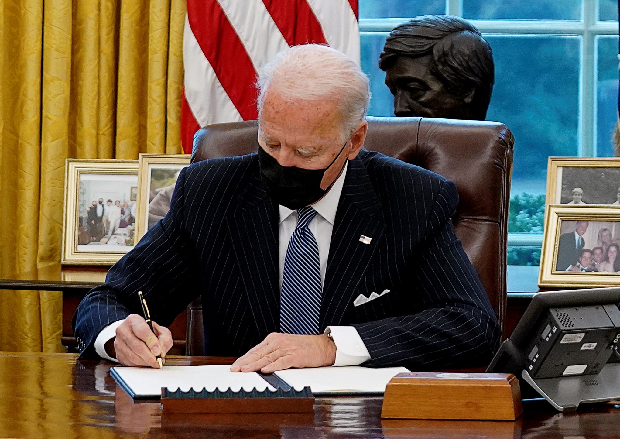 Biden Treads Carefully in Unwinding Hardline Trump Immigration Policies