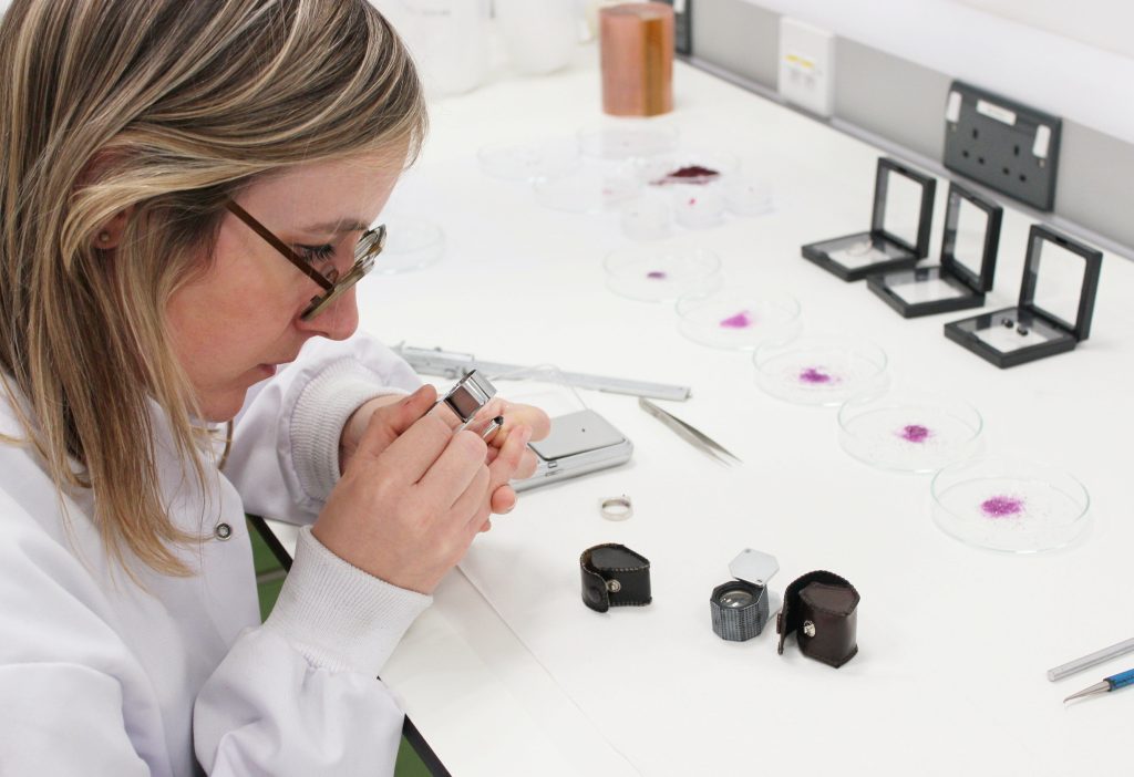 Researcher Cultivates Ruby In A Ring, Pioneering Sustainable Gemstone Growth‌
‌