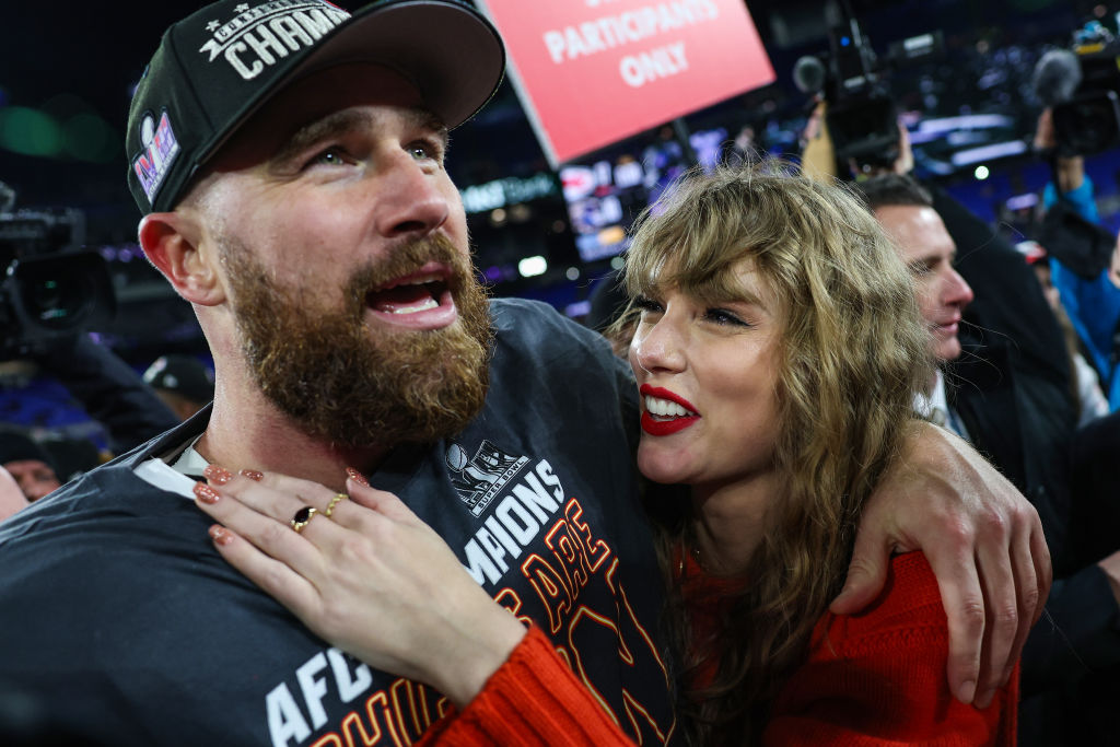Travis Kelce Thrown Under the Bus, Gets Exposed for Flashing Comedian During Interview