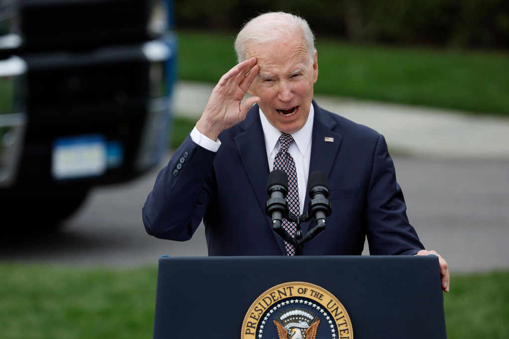 Why Does Biden Keep Taking a Knee in Formal Photos? POTUS Goes Viral for Taking Knee in Front of Sailors