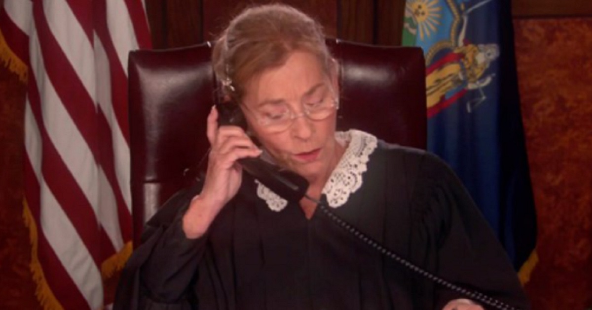 Judge Judy Ends 25-Year Broadcast TV Run, Wears One Accessory That Eagle-Eyed Fans Will Notice